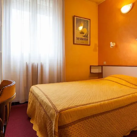 Hotel Le Saint Georges Bagnols-sur-Cèze