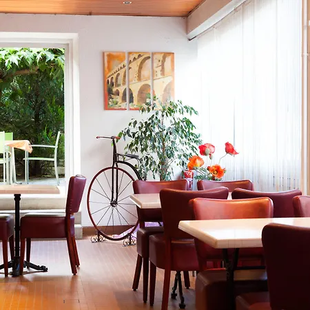 Hotel Le Saint Georges Bagnols-sur-Cèze