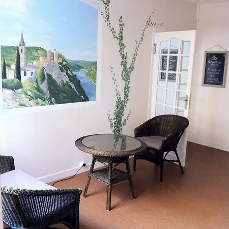 Le Saint Georges Hotel 2*