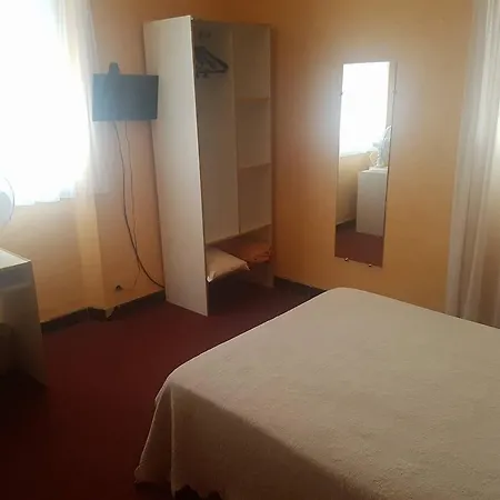 Le Saint Georges Hotel 2*