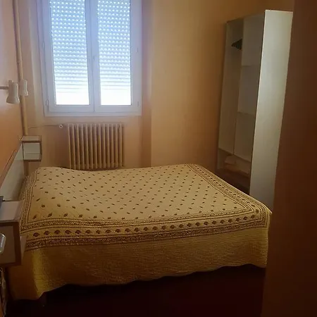 Hotel Le Saint Georges Bagnols-sur-Cèze